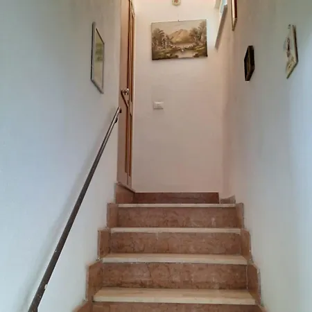 Casa Manu' Nel Cuore Di Forio 公寓 *