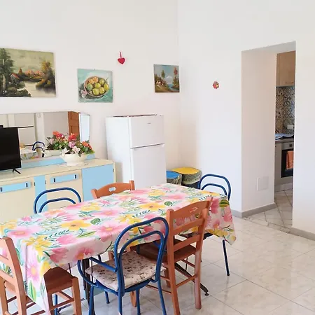 Casa Manu' Nel Cuore Di Forio 公寓